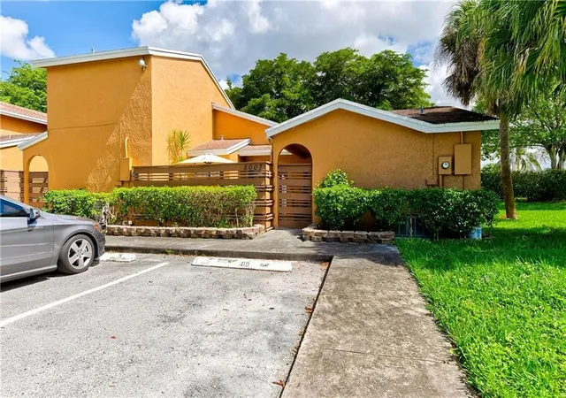 Single family home for sale at 8007 NW 71st Court, Tamarac, FL 33321 | MLS# B26070258 | Listing updated on 2026-09-01