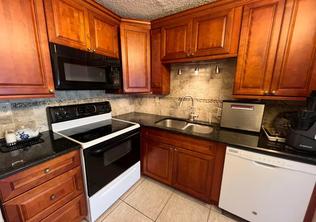 1st image of 7 Flanders A, Delray Beach, FL 33484 | MLS# B26070309
