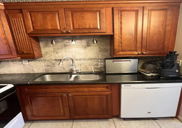 5th image of 7 Flanders A, Delray Beach, FL 33484
