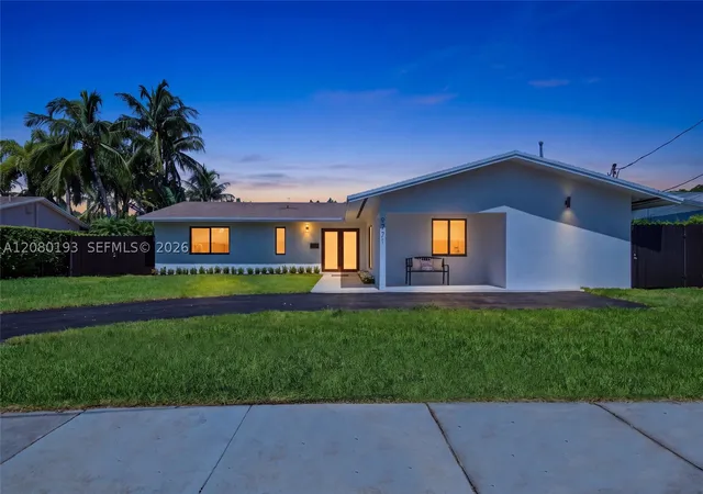 Photo 2 of Single family home for sale at 9771 Bel Aire Dr, Cutler Bay, FL 33157 | MLS# A12080193 | Listing updated on 2026-10-09