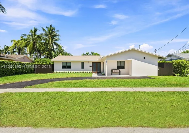 Photo 3 of Single family home for sale at 9771 Bel Aire Dr, Cutler Bay, FL 33157 | MLS# A12080193 | Listing updated on 2026-10-09