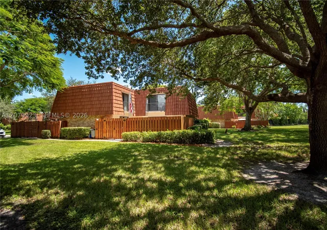 Photo 3 of Sale Pending at 1830 San Juan Dr #23-B, Delray Beach, FL 33445 | MLS# A12079923 | Listing updated on 2026-10-07