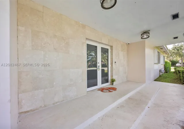 Photo 3 of Single family home for sale at 18545 Sw 82nd Avenue, Cutler Bay, FL 33157 | MLS# A12082467 | Listing updated on 2026-09-29