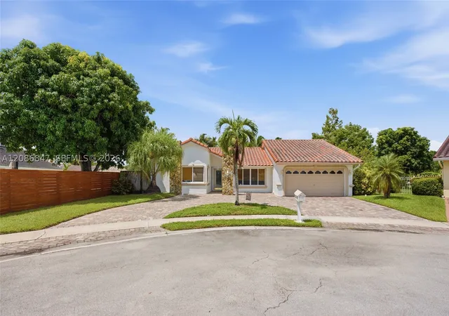 Single family home for sale at 511 NW 104th Avenue, Plantation, FL 33324 | MLS# A12086847