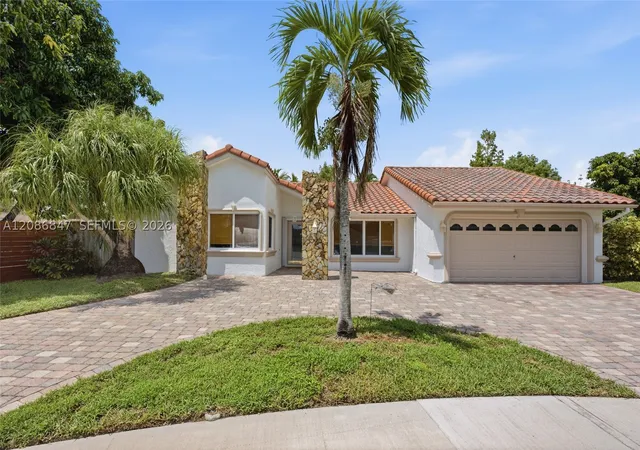 Photo 3 of Single family home for sale at 511 Nw 104th Avenue, Plantation, FL 33324 | MLS# A12086847 | Listing updated on 2026-10-08