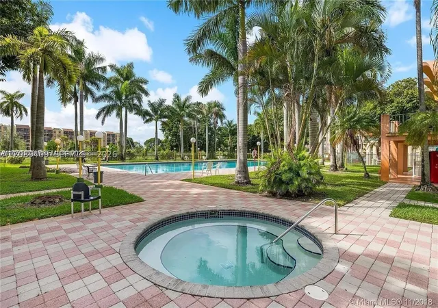 9350 Fontainebleau Blvd #209