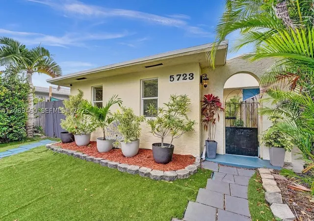 Photo 2 of Sale Pending at 5723 Sw 24th Avenue, Dania Beach, FL 33312 | MLS# A12089460 | Listing updated on 2026-09-24
