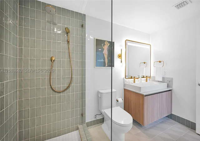 Photo 3 of Condo for sale at 159 NE 6th Street #3901, Miami, FL 33132 | MLS# A12089662 | Listing updated on 2026-09-16