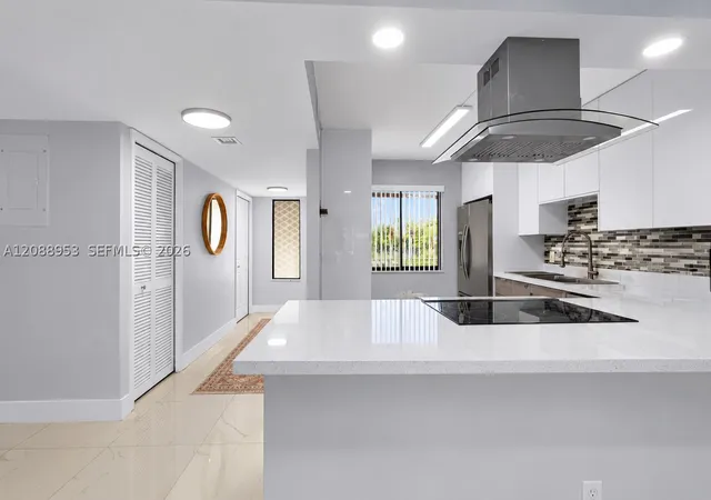 Photo 1 of Condo for sale at 150 Lakeview Dr #203, Weston, FL 33326 | MLS# A12088953 | Listing updated on 2026-09-28
