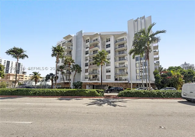 Condo for sale at 6801 Indian Crk Dr #609, Miami Beach, FL 33141 | MLS# A12092030