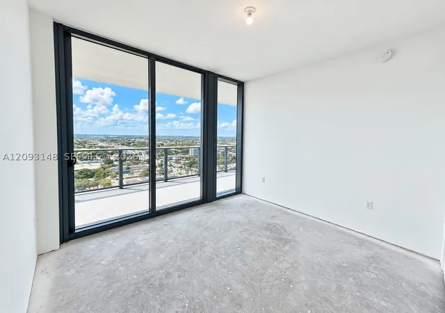 Listing Photo 4 - Condo for sale in building located at 1170 E Hallandale Bch Blvd, Hallandale Beach, FL 33009 - Unit #1901