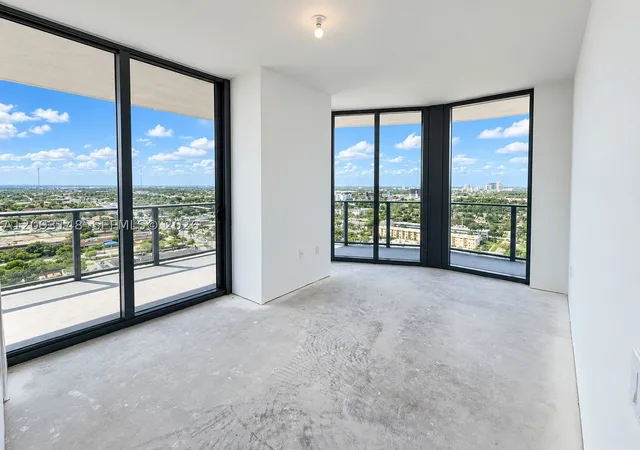 Listing Photo 5 - Condo for sale in building located at 1170 E Hallandale Bch Blvd, Hallandale Beach, FL 33009 - Unit #1901