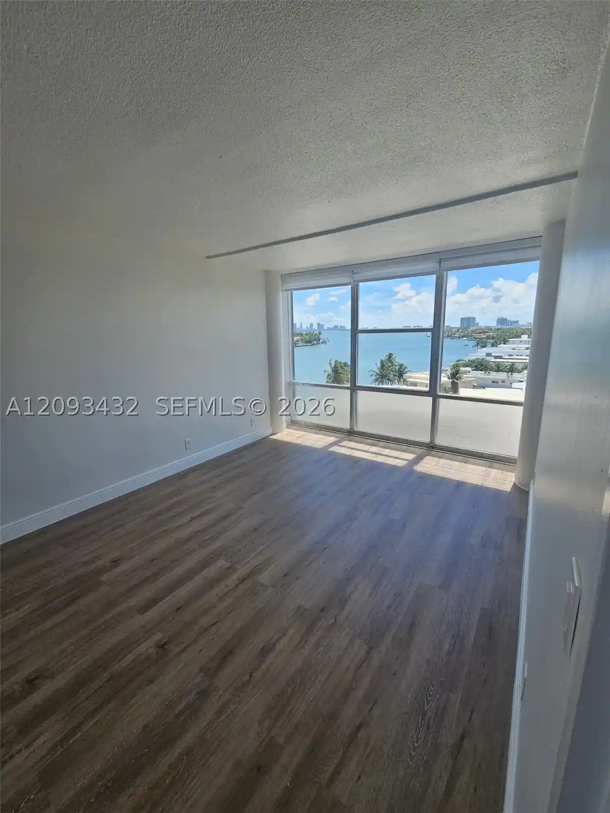 Listing Photo 26 - Condo for sale in 900 Bay Dr located at 900 Bay Dr, Miami, FL 33141 - Unit #721