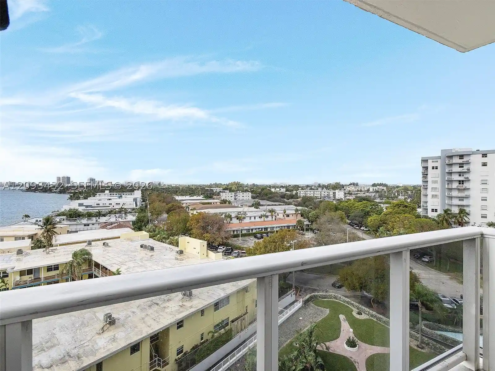 Listing Photo 2 - Condo for sale in 900 Bay Dr located at 900 Bay Dr, Miami, FL 33141 - Unit #721