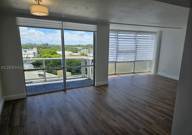 Listing Photo 4 - Condo for sale in building located at 900 Bay Dr, Miami, FL 33141 - Unit #721