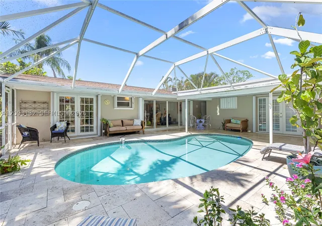 Photo 1 of Single family home for sale at 809 Se 14th Drive, Deerfield Beach, FL 33441 | MLS# A12093132 | Listing updated on 2026-10-09
