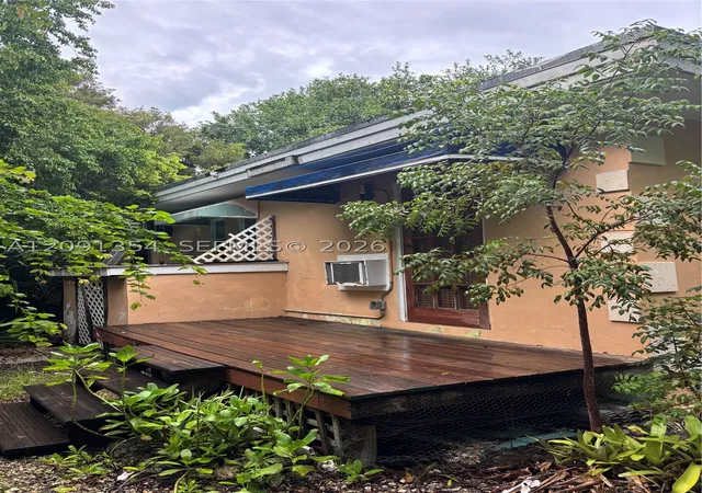 Photo 3 of Single family home for sale at 1030 Snapper Ln, Key Largo, FL 33037 | MLS# A12091354 | Listing updated on 2026-10-10
