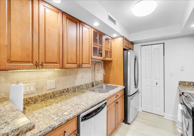 Photo 3 of Condo for sale at 3000 N Ocean Dr #3B, Singer Island, FL 33404 | MLS# A12094613 | Listing updated on 2026-10-09