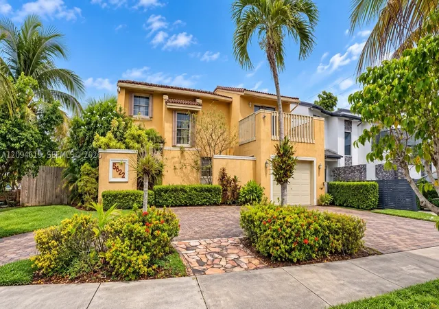 5622 SW 130th Place