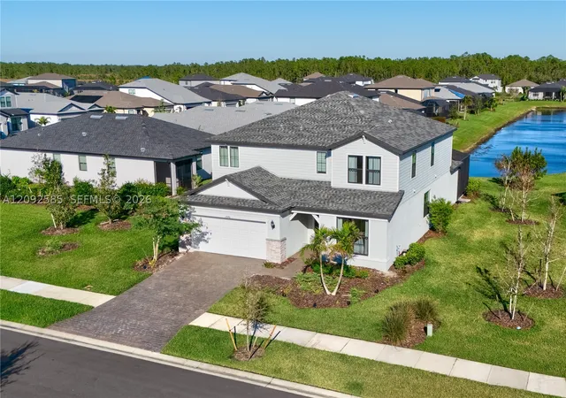 Photo 2 of Single family home for sale at 2546 Buckthorn Loop, North Port, FL 34289 | MLS# A12092585 | Listing updated on 2026-10-07
