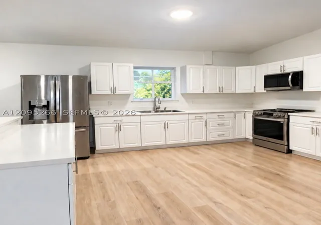 1411 NE 201st Terrace