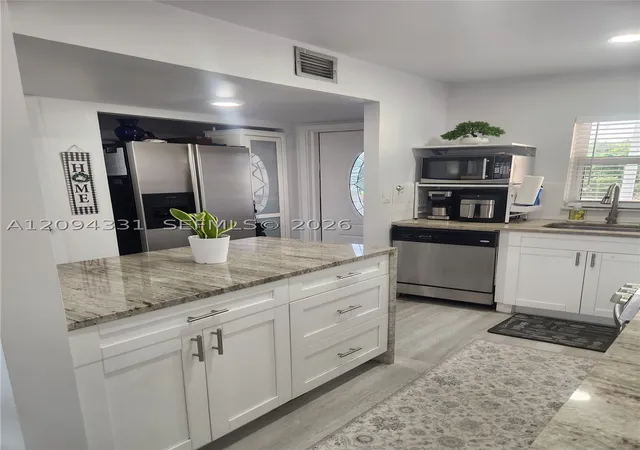 Listing Photo 3 - Condo for sale in building located at 8891 Sunrise Lakes Blvd, Sunrise, FL 33322 - Unit #302