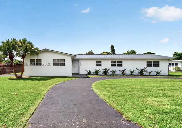 Photo 1 of Single family home for sale at 17400 SW 89th Court, Palmetto Bay, FL 33157 | MLS# A12091775 | Listing updated on 2026-10-03