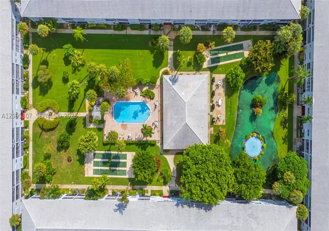 Photo 3 of Condo for sale at 2050 Ne 39th Street #W112, Lighthouse Point, FL 33064 | MLS# A12095307 | Listing updated on 2026-10-02