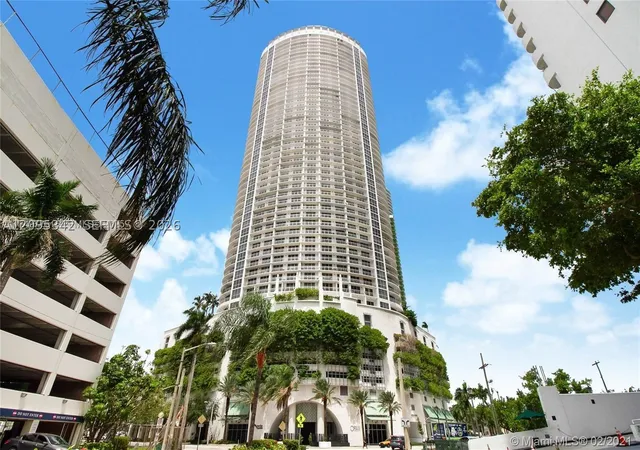 Photo 1 of Condo for sale at 1750 N Bayshore Dr #4609, Miami, FL 33132 | MLS# A12095342 | Listing updated on 2026-09-25
