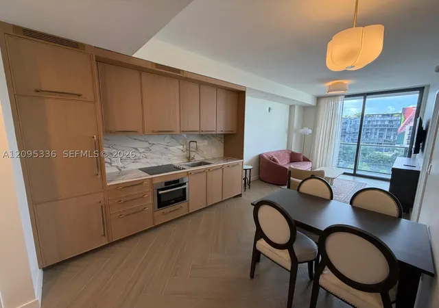 2700 NW 2nd Avenue #606