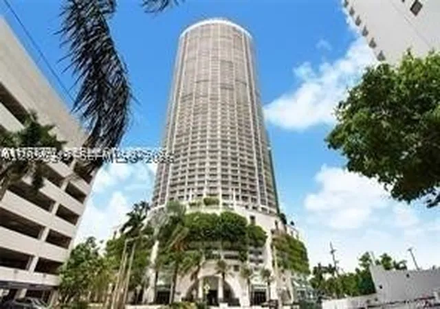Photo 1 of Condo for sale at 1750 N Bayshore Dr #2309, Miami, FL 33132 | MLS# A12095349 | Listing updated on 2026-10-08