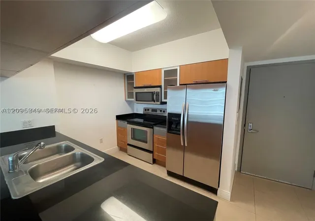 Photo 3 of Condo for sale at 1750 N Bayshore Dr #2309, Miami, FL 33132 | MLS# A12095349 | Listing updated on 2026-10-08