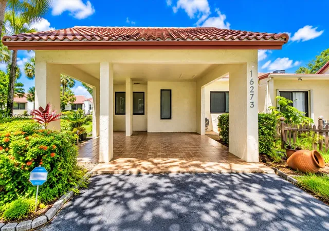 Photo 2 of Single family home for sale at 16273 Laurel Dr #7, Weston, FL 33326 | MLS# A12095151 | Listing updated on 2026-09-25