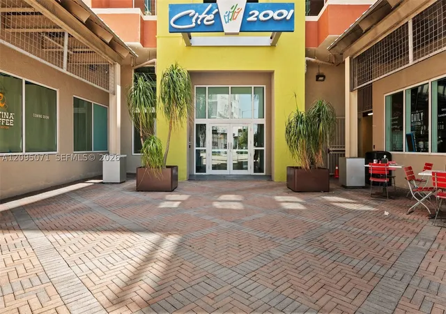 Photo 3 of Condo for sale at 2001 Biscayne Blvd #3405, Miami, FL 33137 | MLS# A12095071 | Listing updated on 2026-09-25