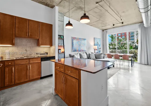Photo 3 of Condo for sale at 2001 Biscayne Blvd #3405, Miami, FL 33137 | MLS# A12095071 | Listing updated on 2026-09-25