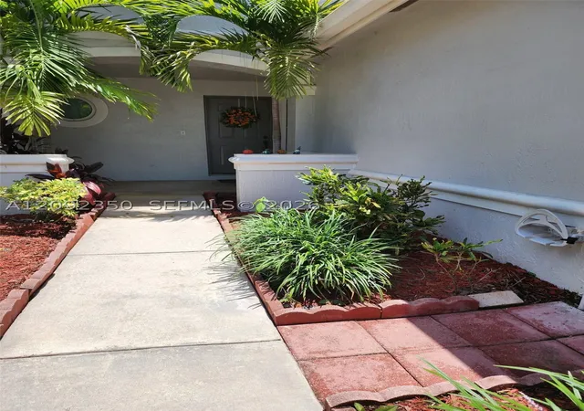 Photo 2 of Townhouse for sale at 8014 Big Pine Way, Riviera Beach, FL 33407 | MLS# A12092350 | Listing updated on 2026-09-25