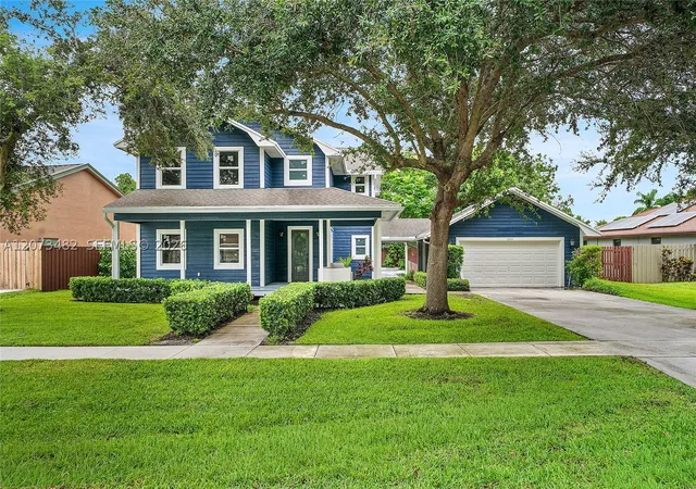 Photo 1 of Sale Pending at 1645 The 12th Fairway, Wellington, FL 33414 | MLS# A12073482 | Listing updated on 2026-10-09