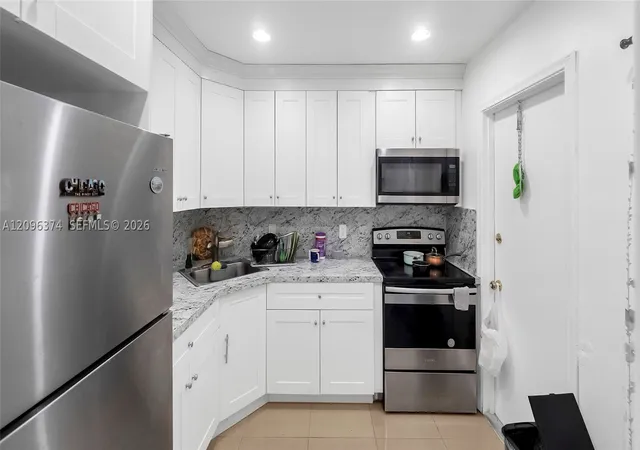 Photo 2 of Condo for sale at 4200 Nw 3rd Court #241, Plantation, FL 33317 | MLS# A12096374 | Listing updated on 2026-09-28