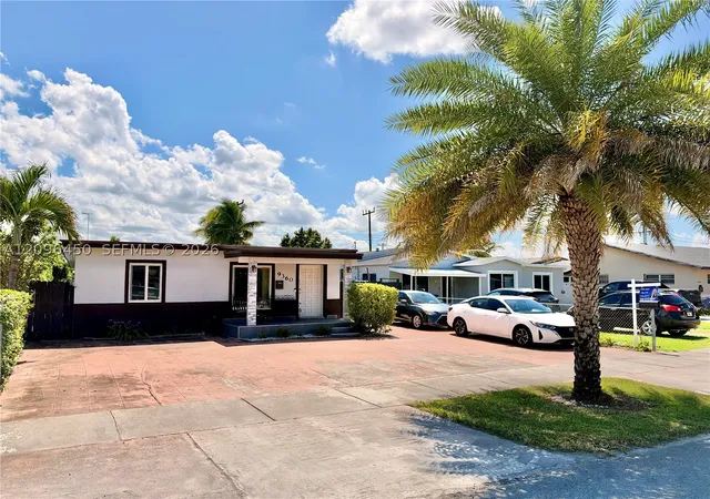 9360 SW 37th Street