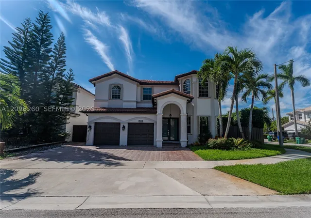 Photo 2 of Single family home for sale at 11530 Nw 82nd Terrace, Doral, FL 33178 | MLS# A12096260 | Listing updated on 2026-10-11