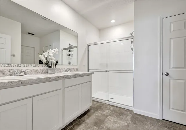 Photo 4 of Single family home for sale at 6479 NW Castlebrook Ave, Port St Lucie, FL 34983 | MLS# A12096782 | Listing updated on 2026-09-28