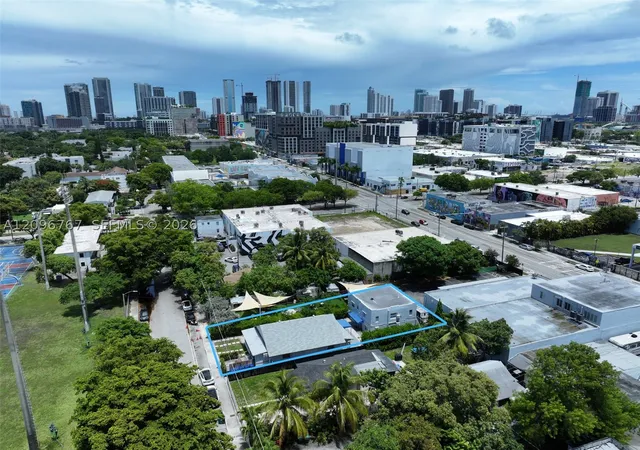 550 NW 30th Street