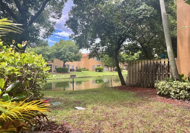 Photo 2 of Townhouse for sale at 2307 Anchor Ct #4006, Dania Beach, FL 33312 | MLS# A12096602 | Listing updated on 2026-09-28