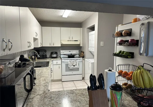 10000 NW 80th Court #2424