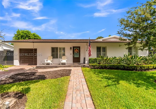 Photo 1 of Single family home for sale at 17881 Sw 91st Avenue, Palmetto Bay, FL 33157 | MLS# A12083352 | Listing updated on 2026-09-29