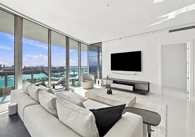 Photo 3 of Condo for sale at 900 Biscayne Blvd #2406, Miami, FL 33132 | MLS# A12087413 | Listing updated on 2026-09-29