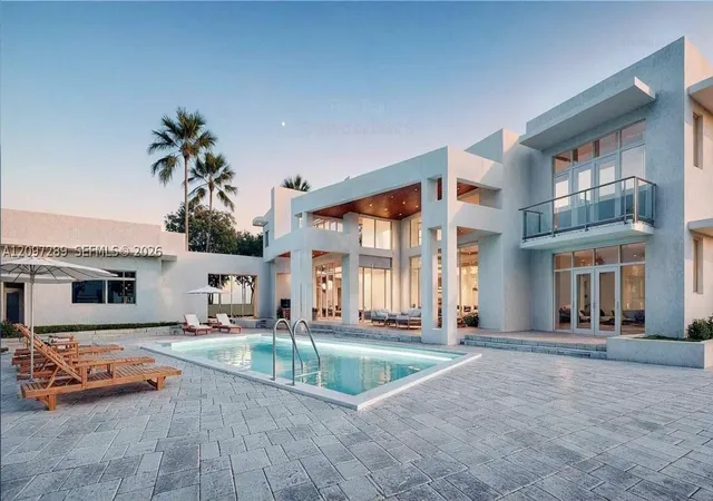 6300 SW 104th Street