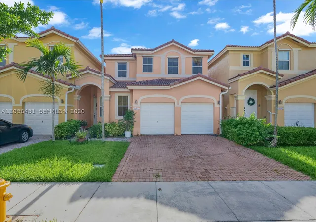 Townhouse for sale at 11402 SW 137th Place, Miami, FL 33186 | MLS# A12096431