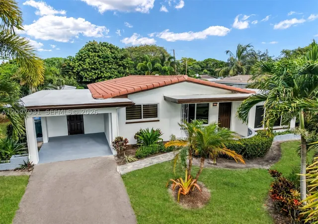 Photo 1 of Single family home for sale at 4734 Ne 15th Way, Oakland Park, FL 33334 | MLS# A12097931 | Listing updated on 2026-09-30