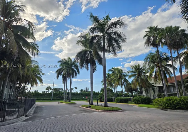 Townhouse for sale at 1204 Belmont Pl, Boynton Beach, FL 33436 | MLS# A12094811